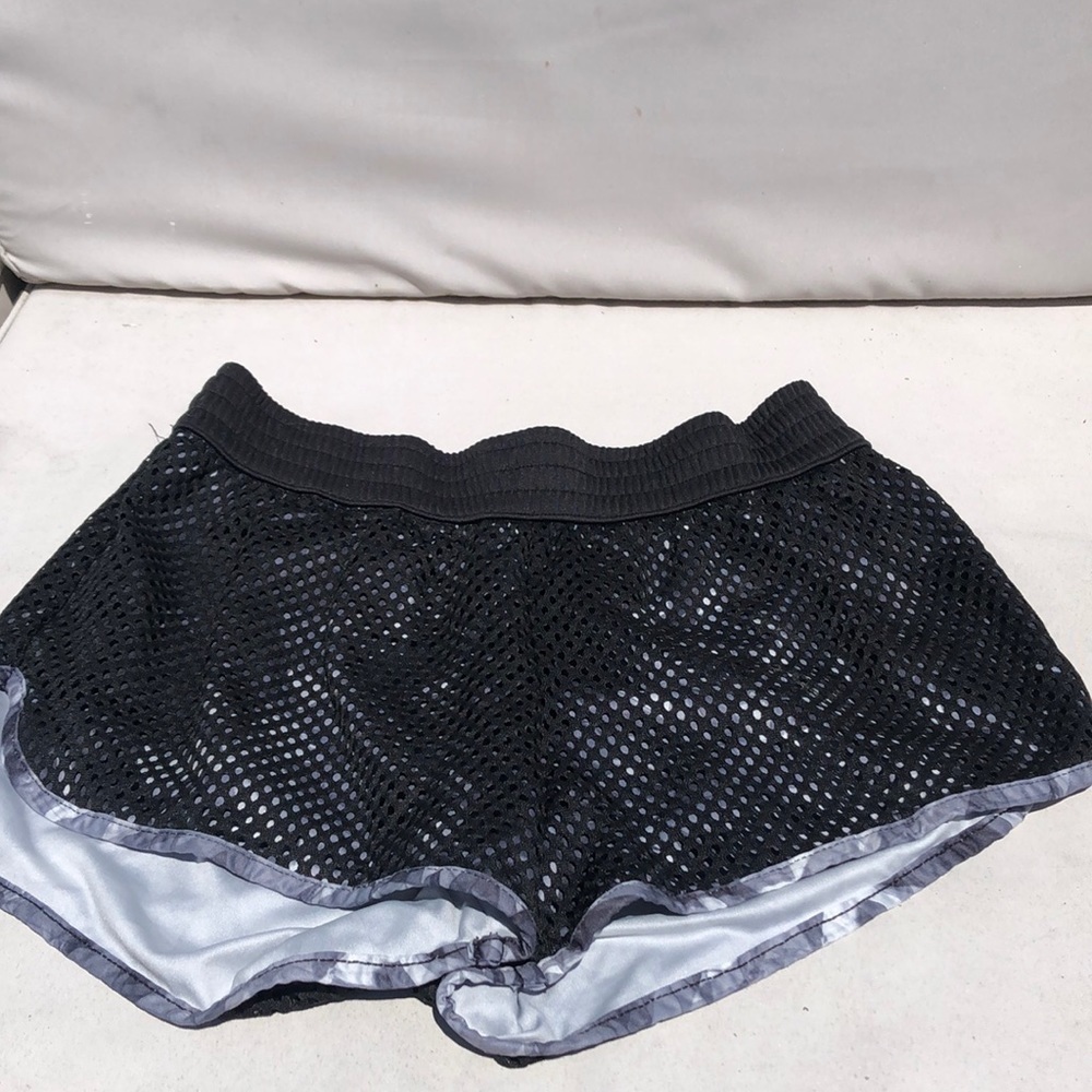 CHAMPION athletic black mesh shorts size medium